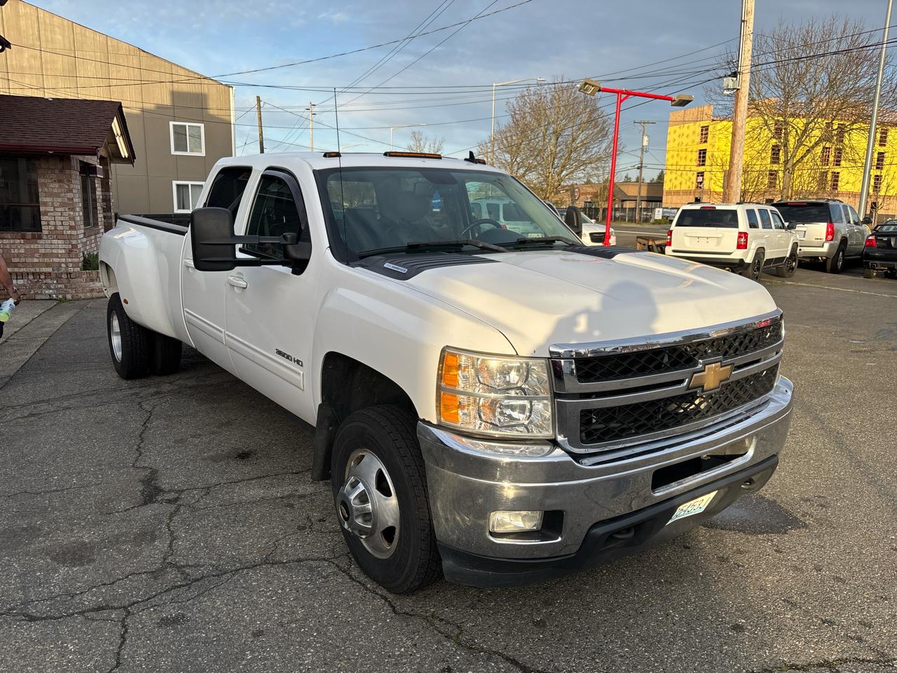 2011 Chevrolet Silverado 3500HD LTZ Crew Cab  4WD