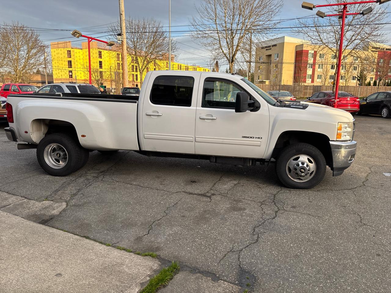 Chevrolet Silverado 3500HD LTZ Crew Cab  4WD 2011