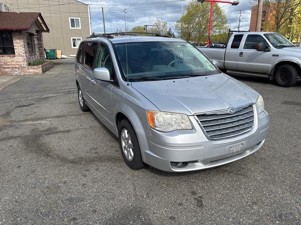 2010 Chrysler Town & Country Touring