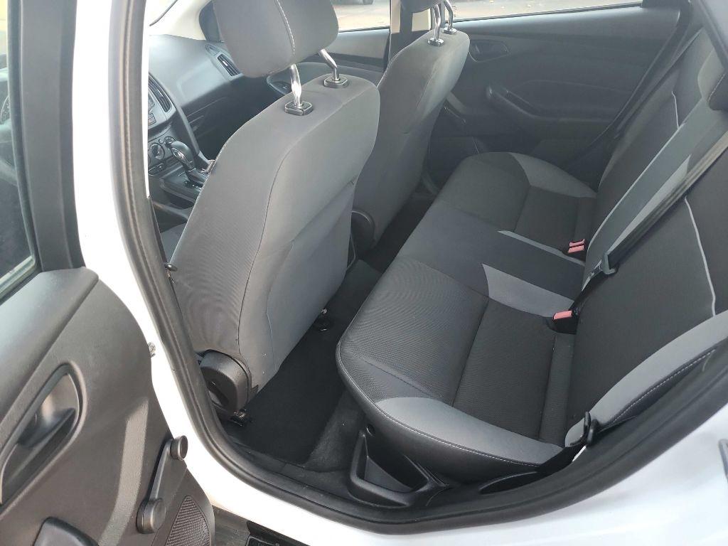 Ford Focus S Sedan 2013