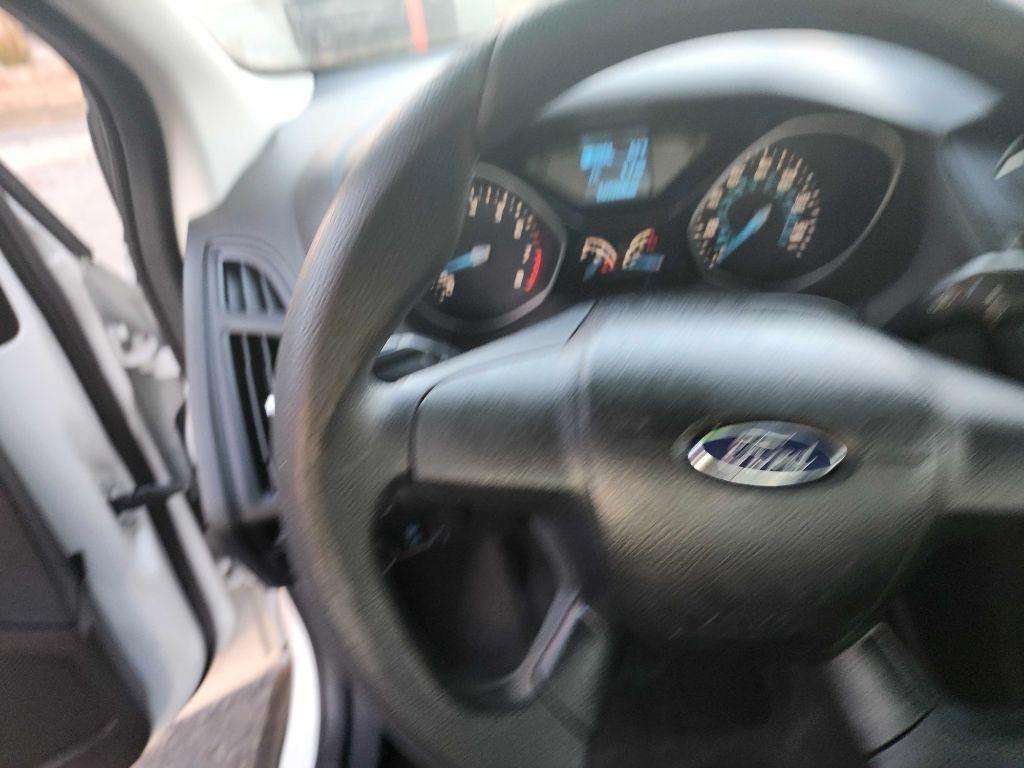 Ford Focus S Sedan 2013