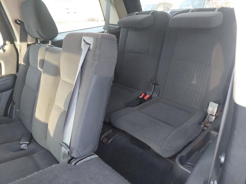 Ford Explorer XLT 4.0L 2WD 2010