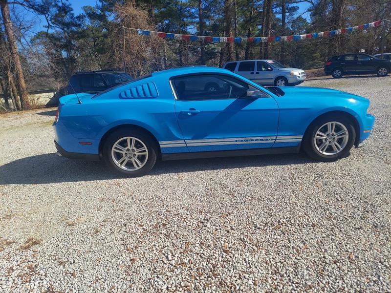 Ford Mustang  2011
