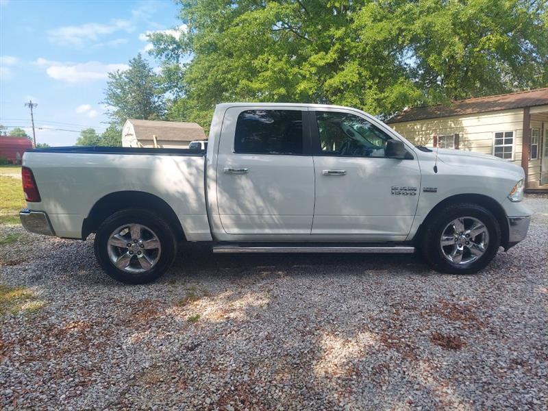 RAM 1500 SLT Crew Cab SWB 4WD 2014
