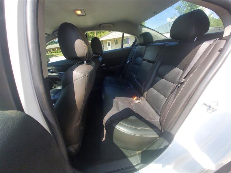 Chevrolet Cruze 2LT Auto 2015
