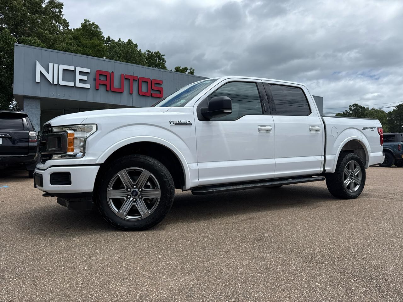 Ford F-150 XLT SuperCrew Short Bed 4WD 2018