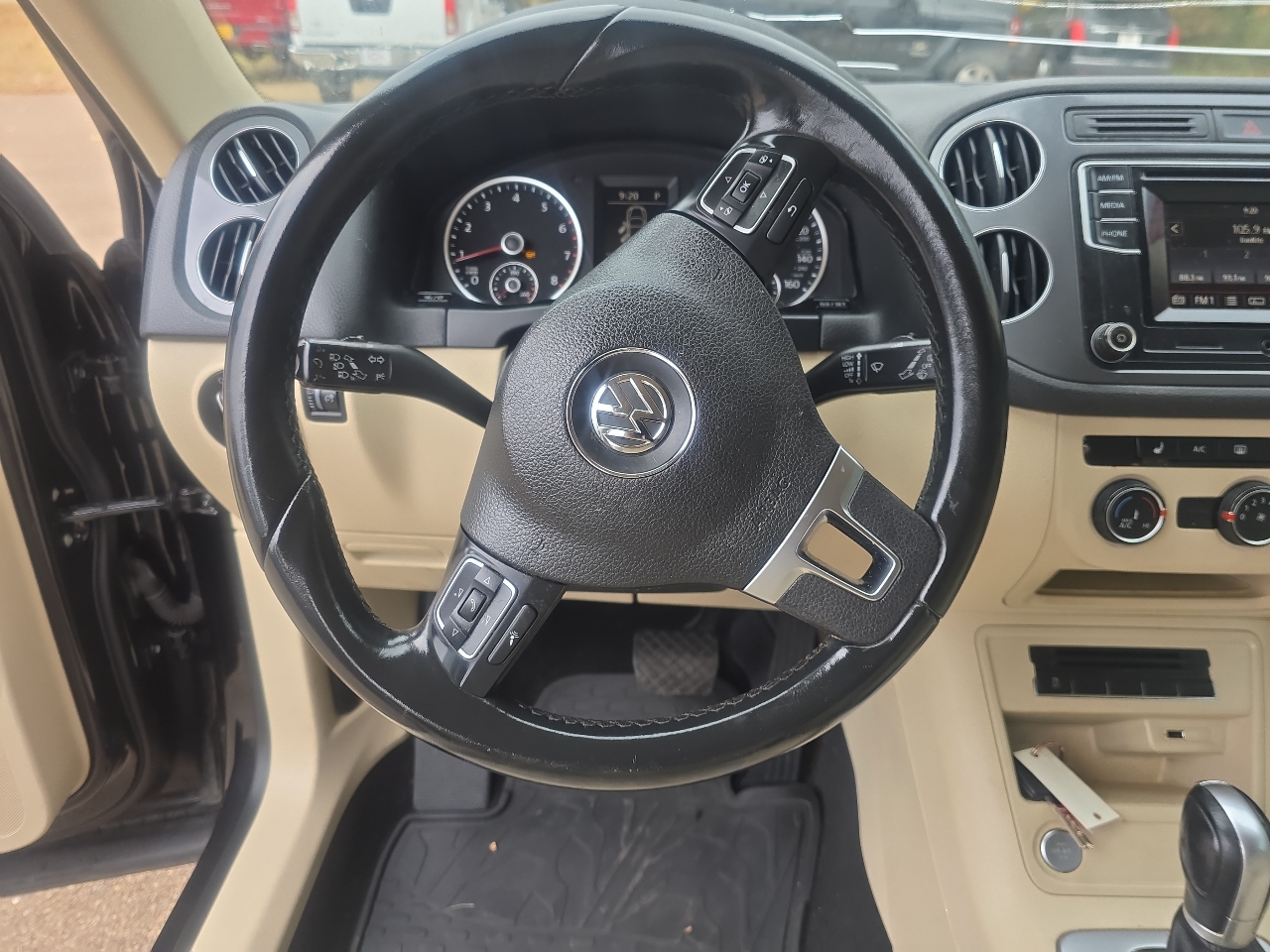 Volkswagen Tiguan SEL 4Motion AWD 2016