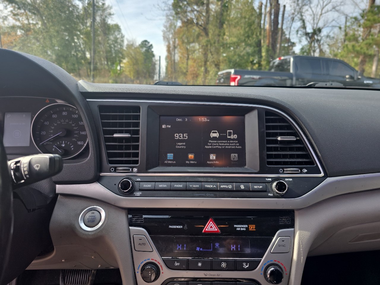 Hyundai Elantra Limited 4D Sedan at 2017