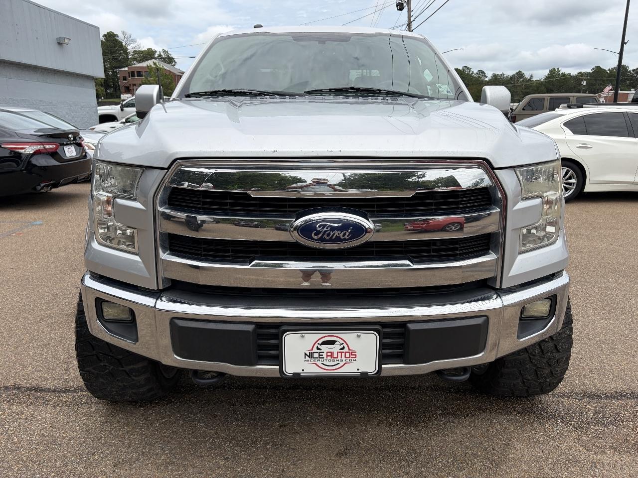 Ford F-150 4WD SuperCrew 145" Lariat 2016
