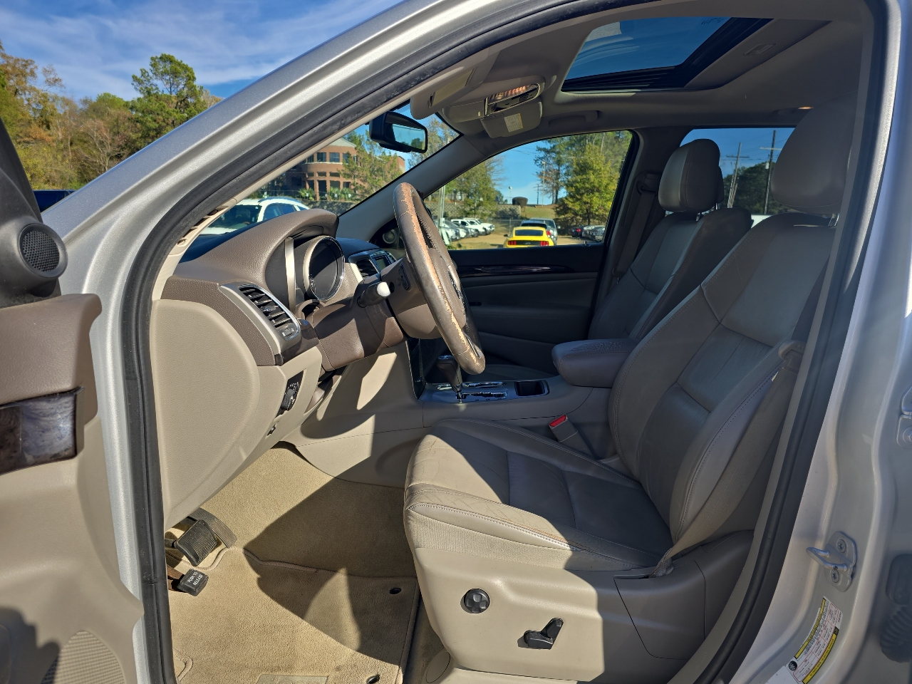 Jeep Grand Cherokee  2011