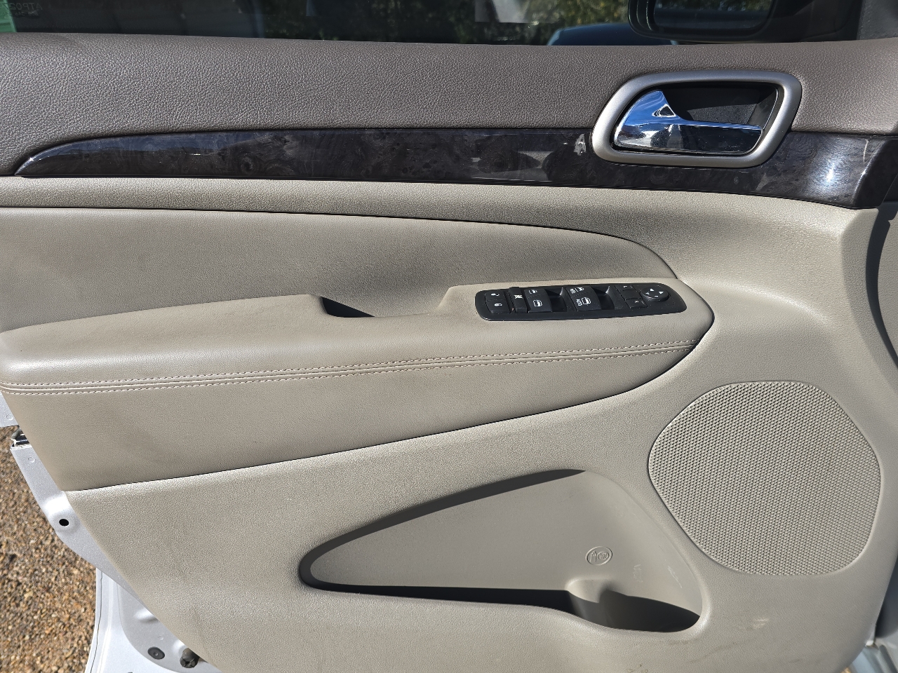 Jeep Grand Cherokee  2011