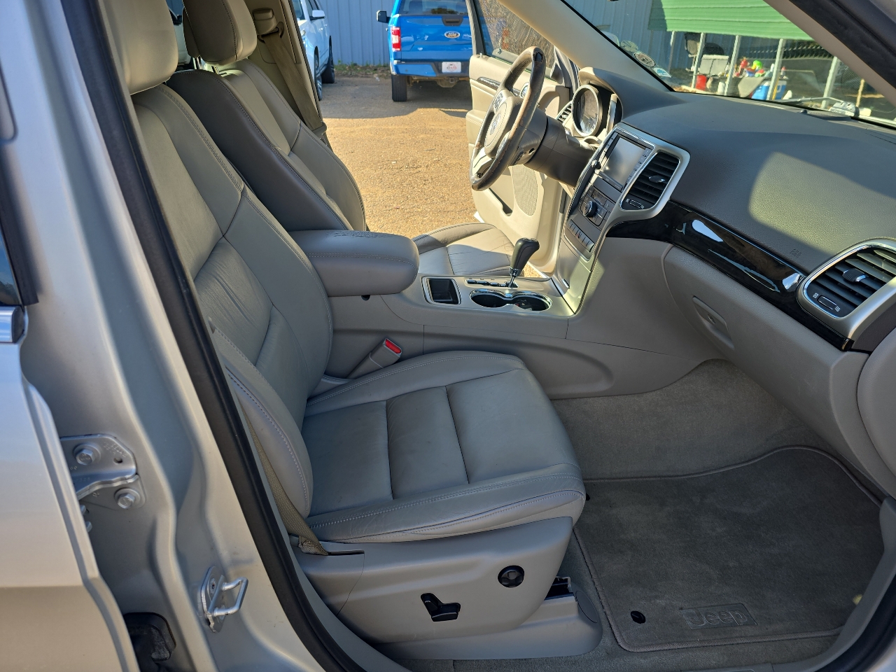 Jeep Grand Cherokee  2011