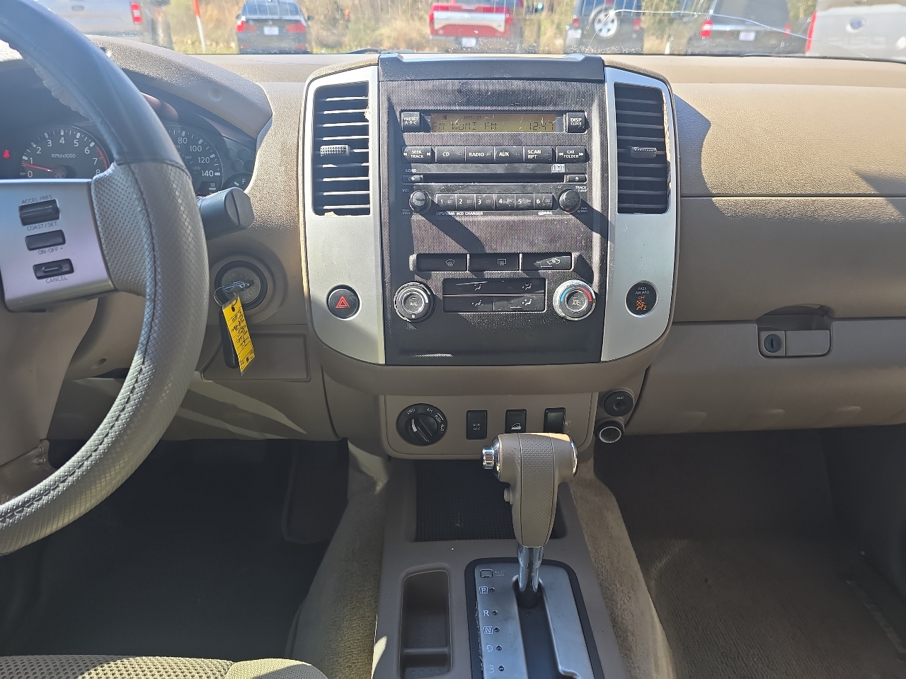 Nissan Frontier 4WD Crew Cab SWB Auto SV 2011