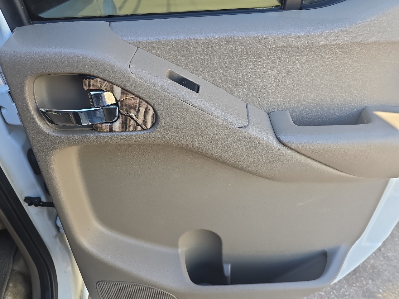 Nissan Frontier 4WD Crew Cab SWB Auto SV 2011