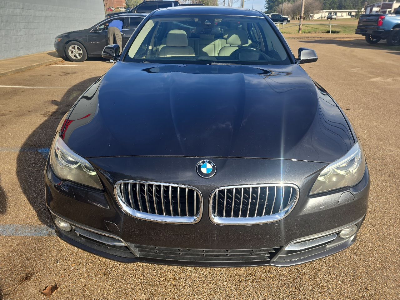 BMW 5-Series 550xi 4D Sedan 2014