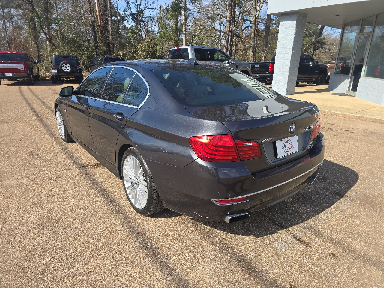 BMW 5-Series 550xi 4D Sedan 2014