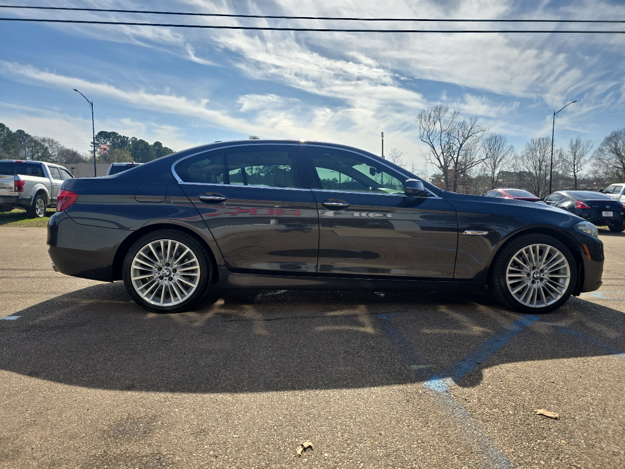 BMW 5-Series 550xi 4D Sedan 2014