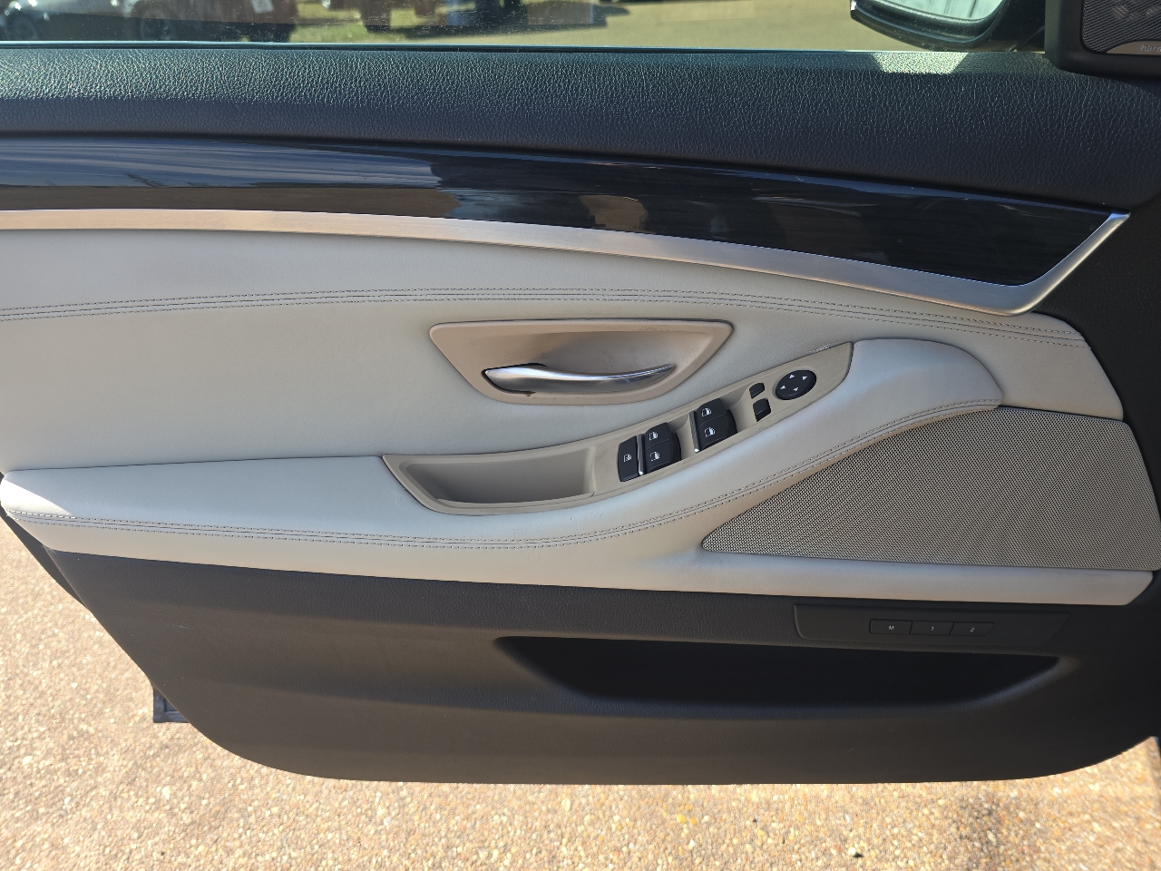 BMW 5-Series 550xi 4D Sedan 2014