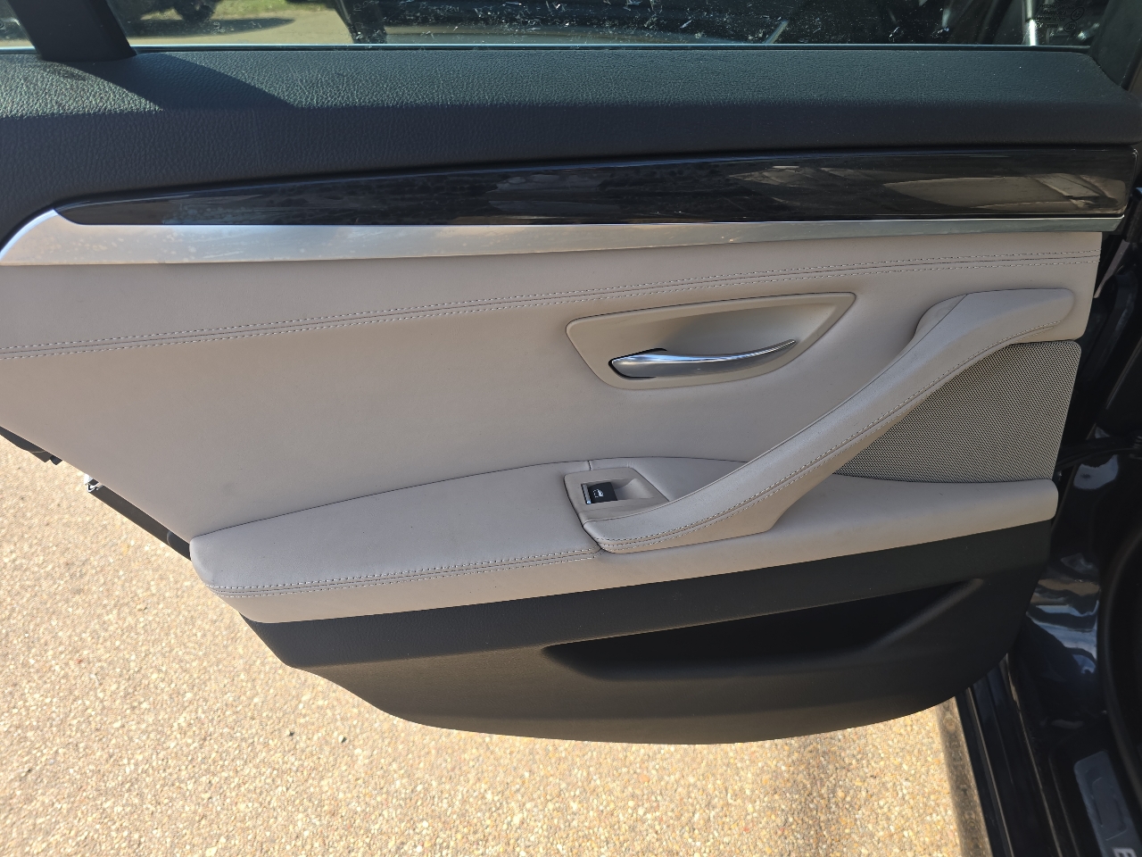 BMW 5-Series 550xi 4D Sedan 2014