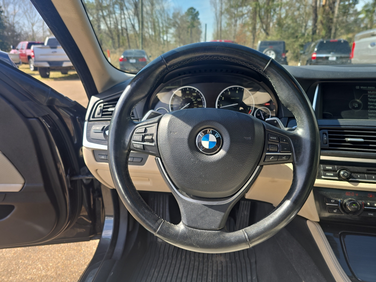 BMW 5-Series 550xi 4D Sedan 2014