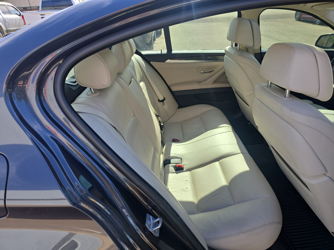 BMW 5-Series 550xi 4D Sedan 2014