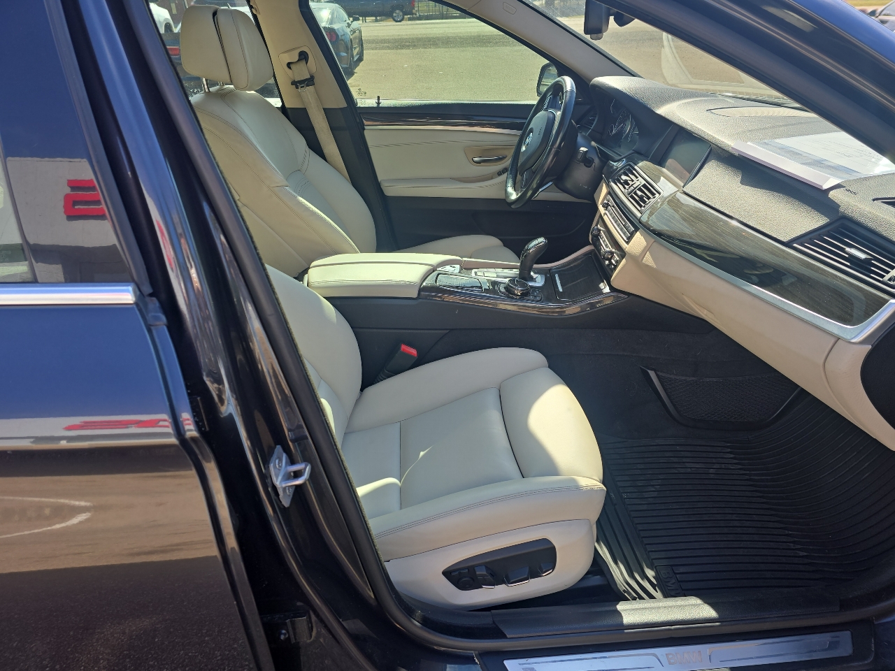 BMW 5-Series 550xi 4D Sedan 2014