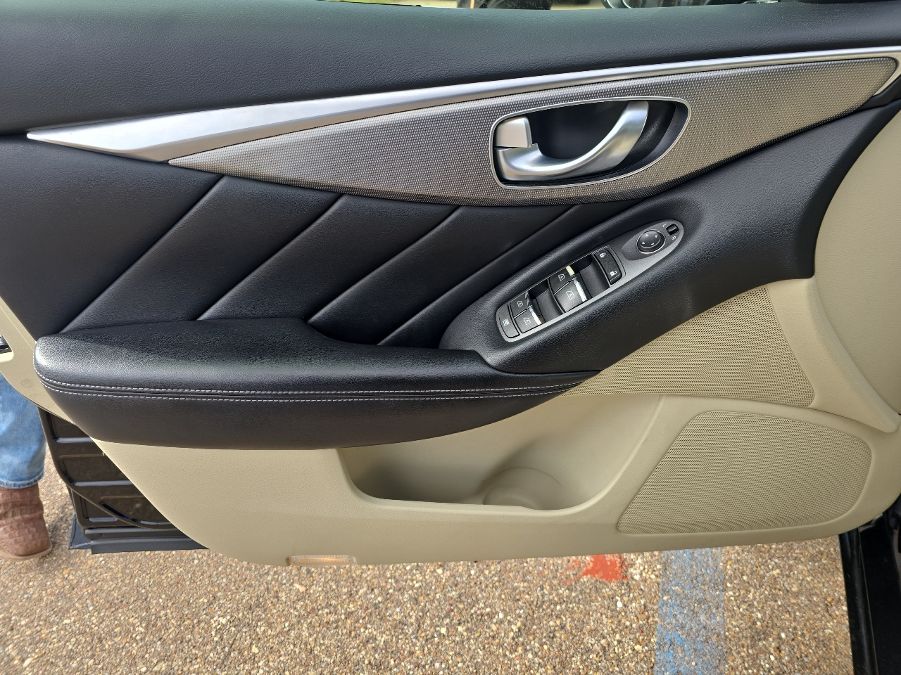 Infiniti Q50 Premium AWD 2014