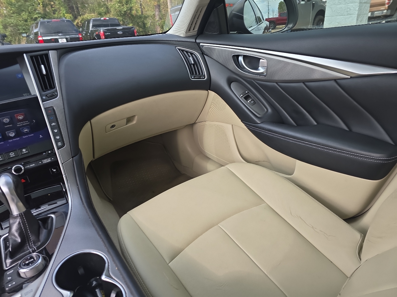 Infiniti Q50 Premium AWD 2014