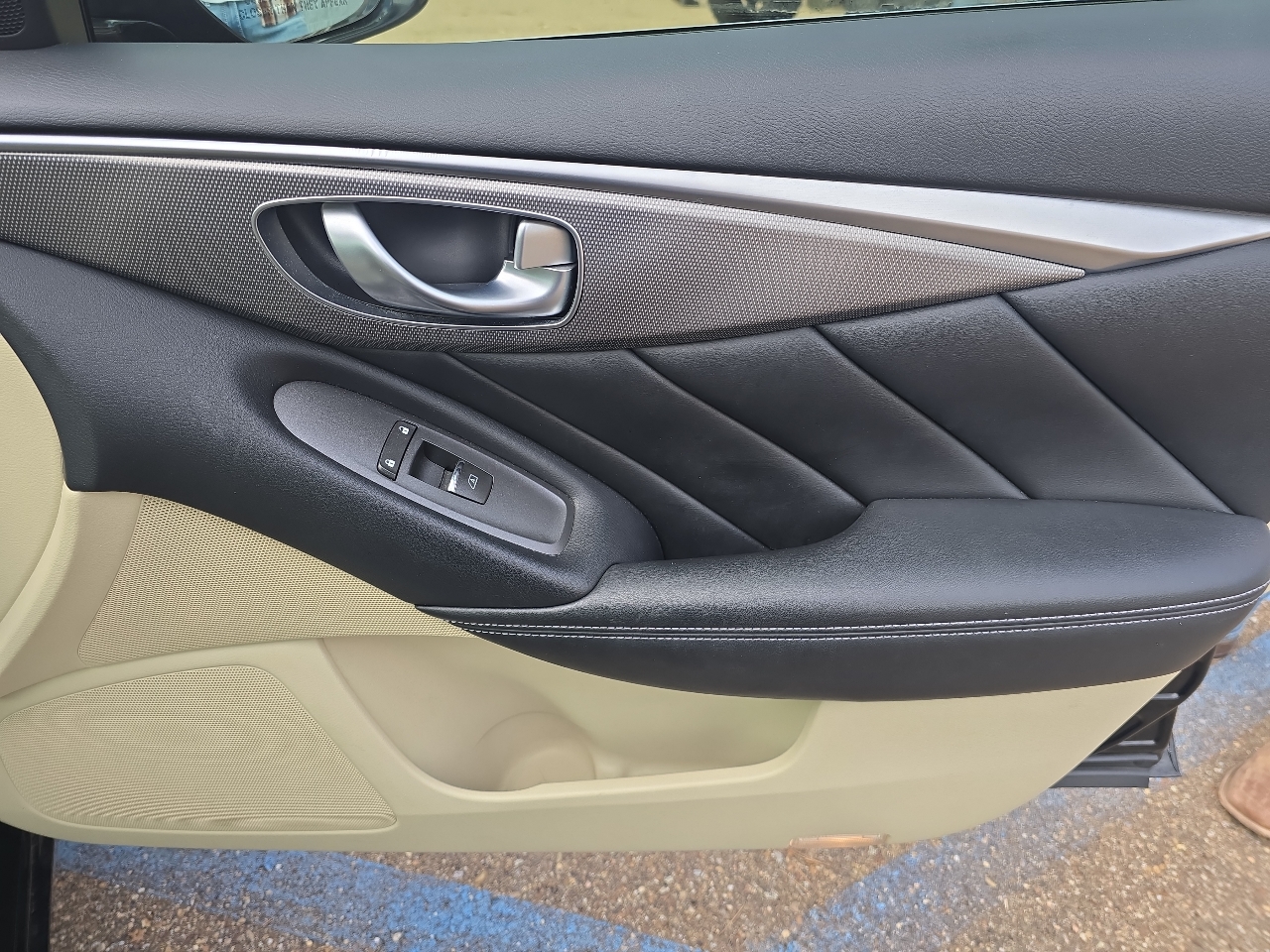 Infiniti Q50 Premium AWD 2014