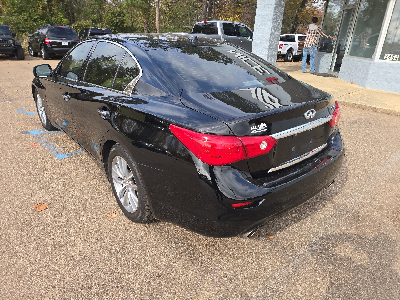Infiniti Q50 Premium AWD 2014