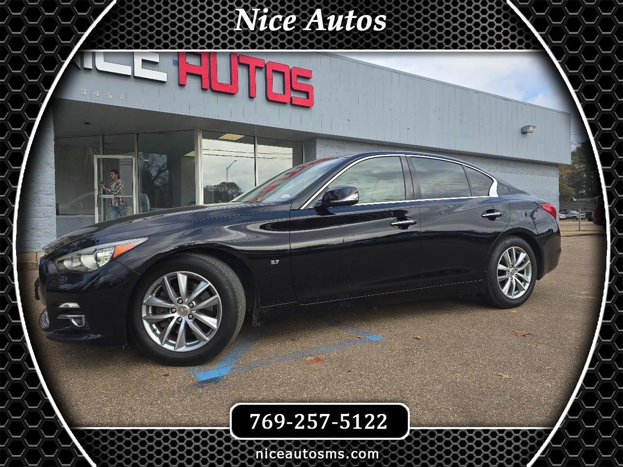 2014 INFINITI Q50 Premium's photo