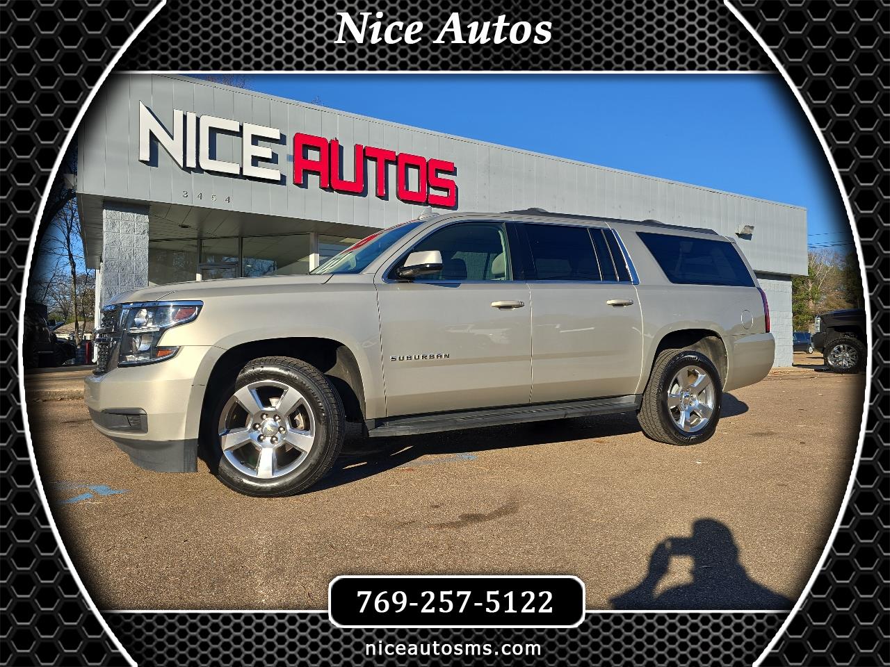 2017 Chevrolet Suburban LS's photo