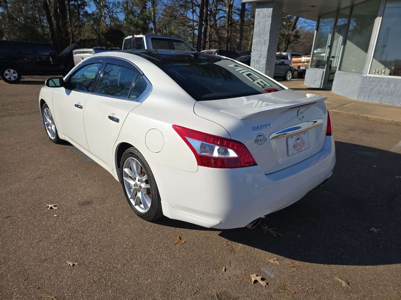 Nissan Maxima  2011
