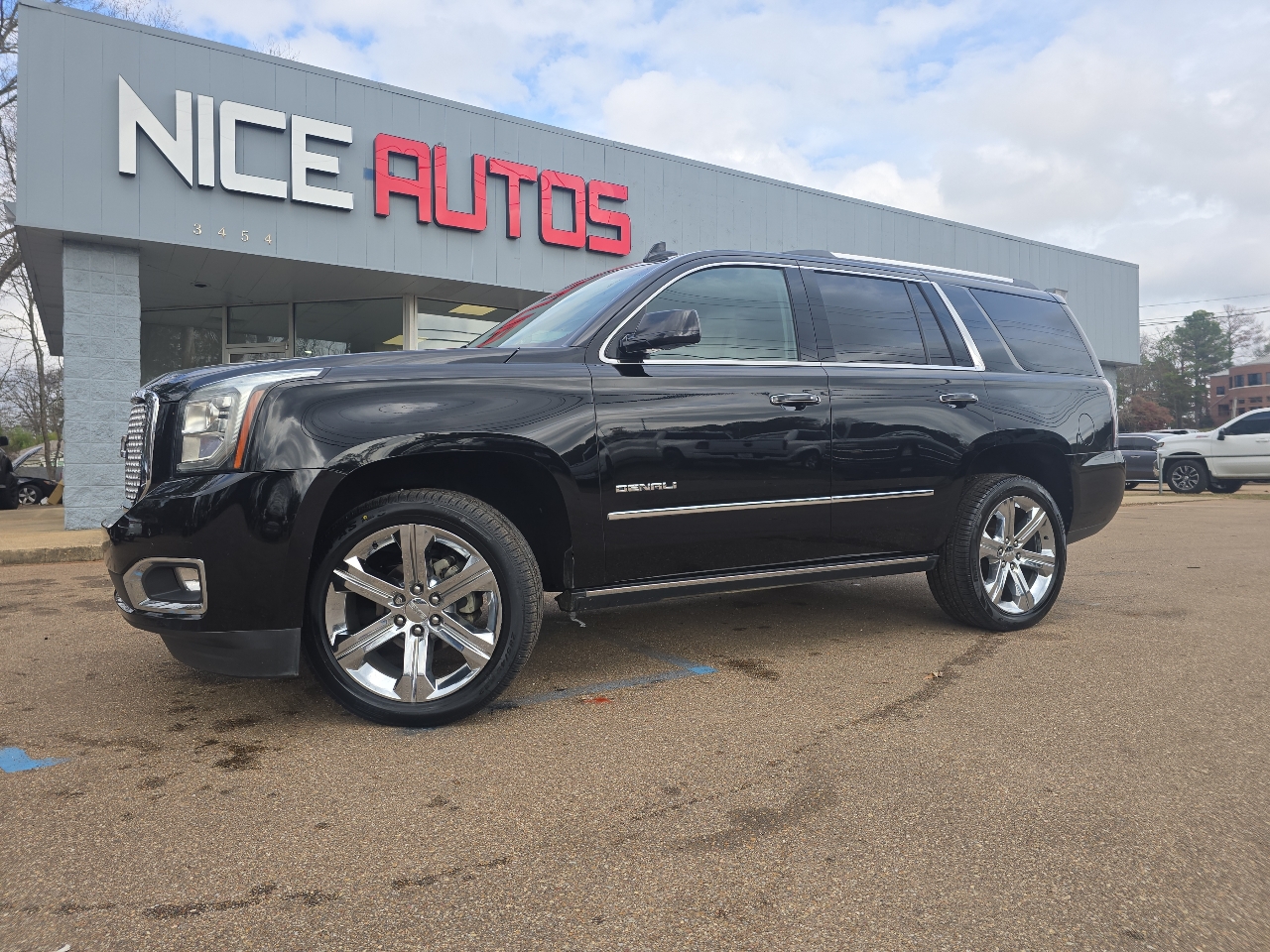 GMC Yukon Denali  2017