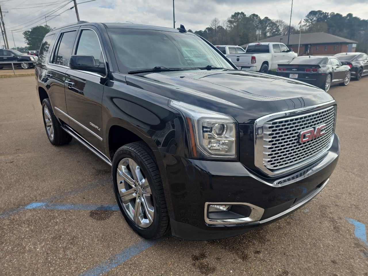 GMC Yukon Denali  2017