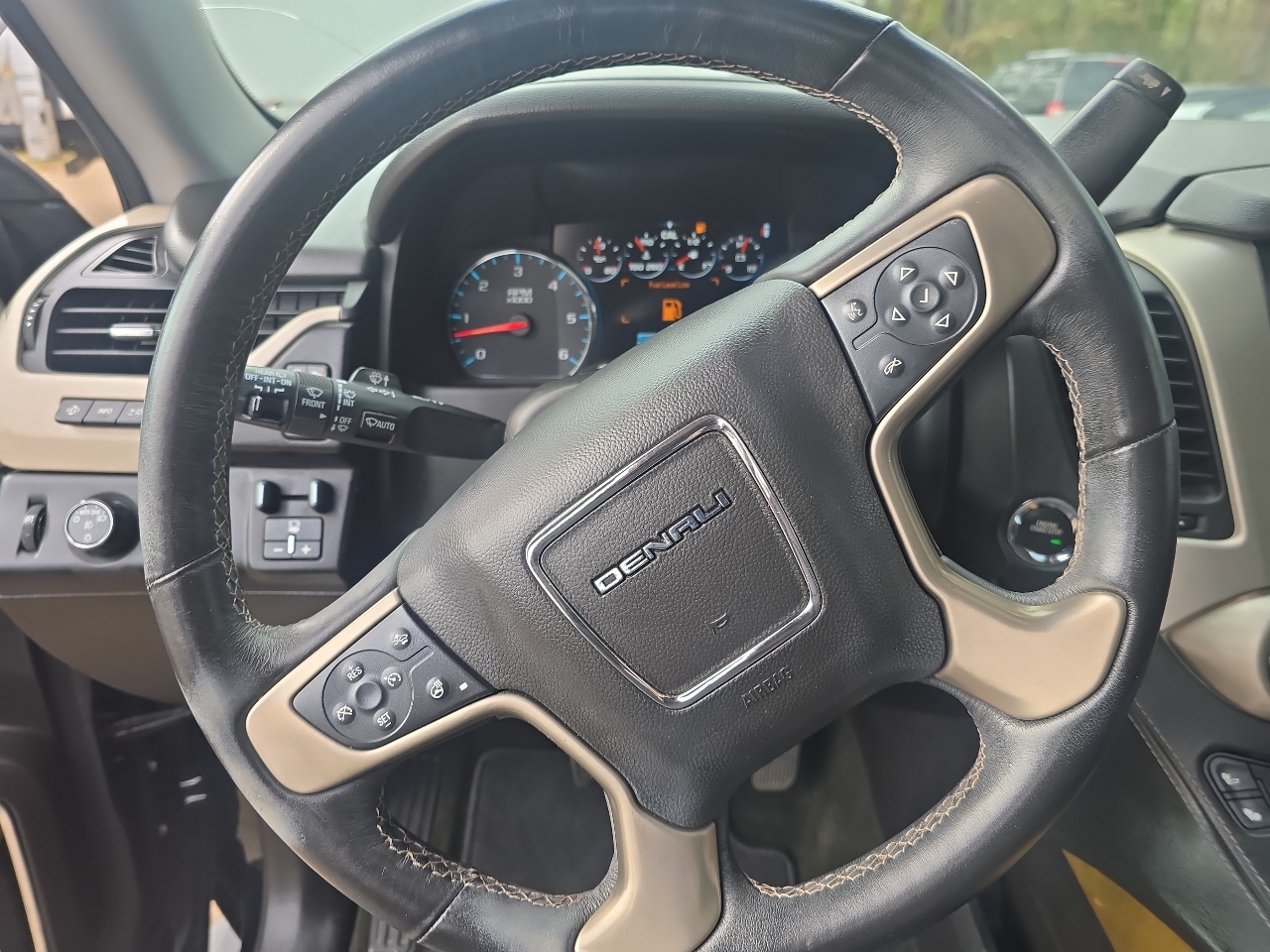 GMC Yukon Denali  2017