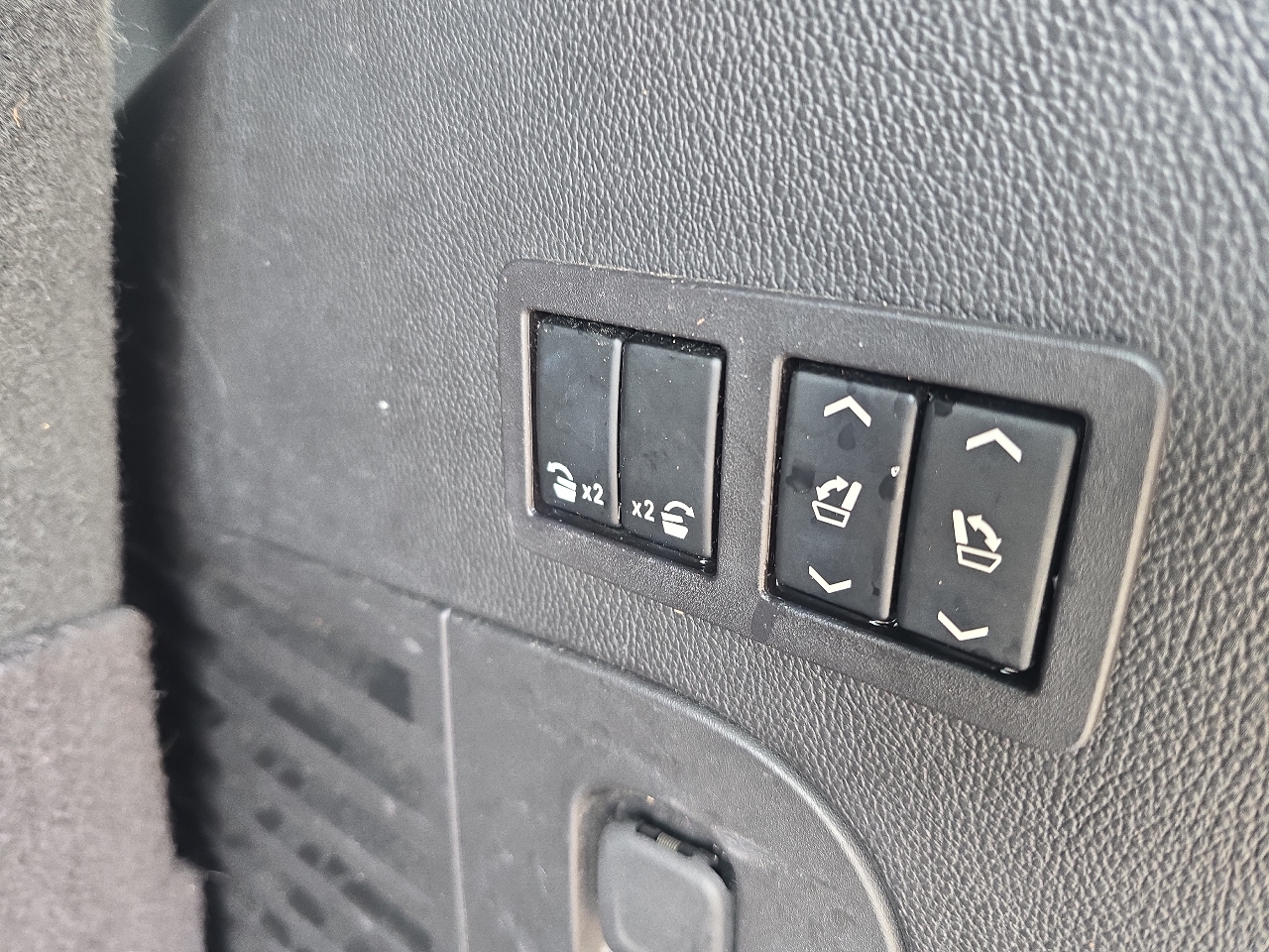 GMC Yukon Denali  2017