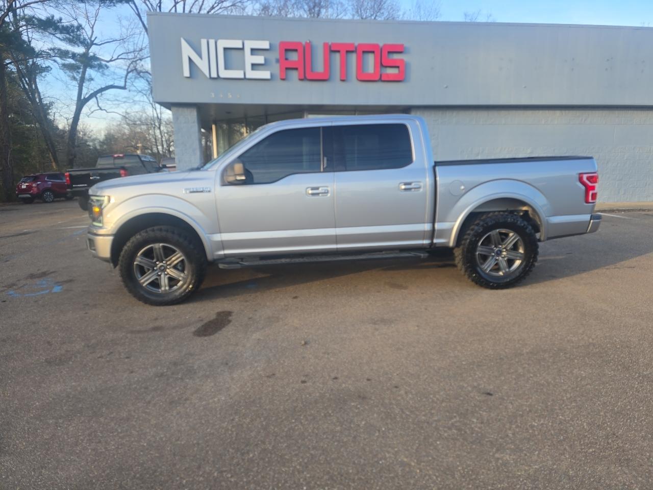 Ford F-150 4WD SuperCrew 145" XLT 2020