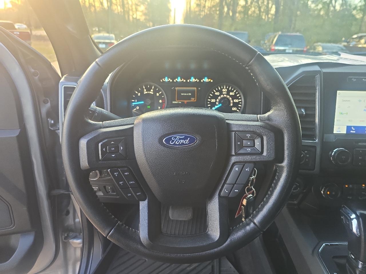 Ford F-150 4WD SuperCrew 145" XLT 2020