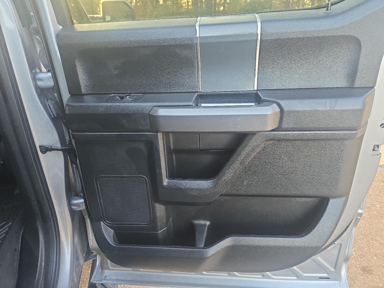 Ford F-150 4WD SuperCrew 145" XLT 2020