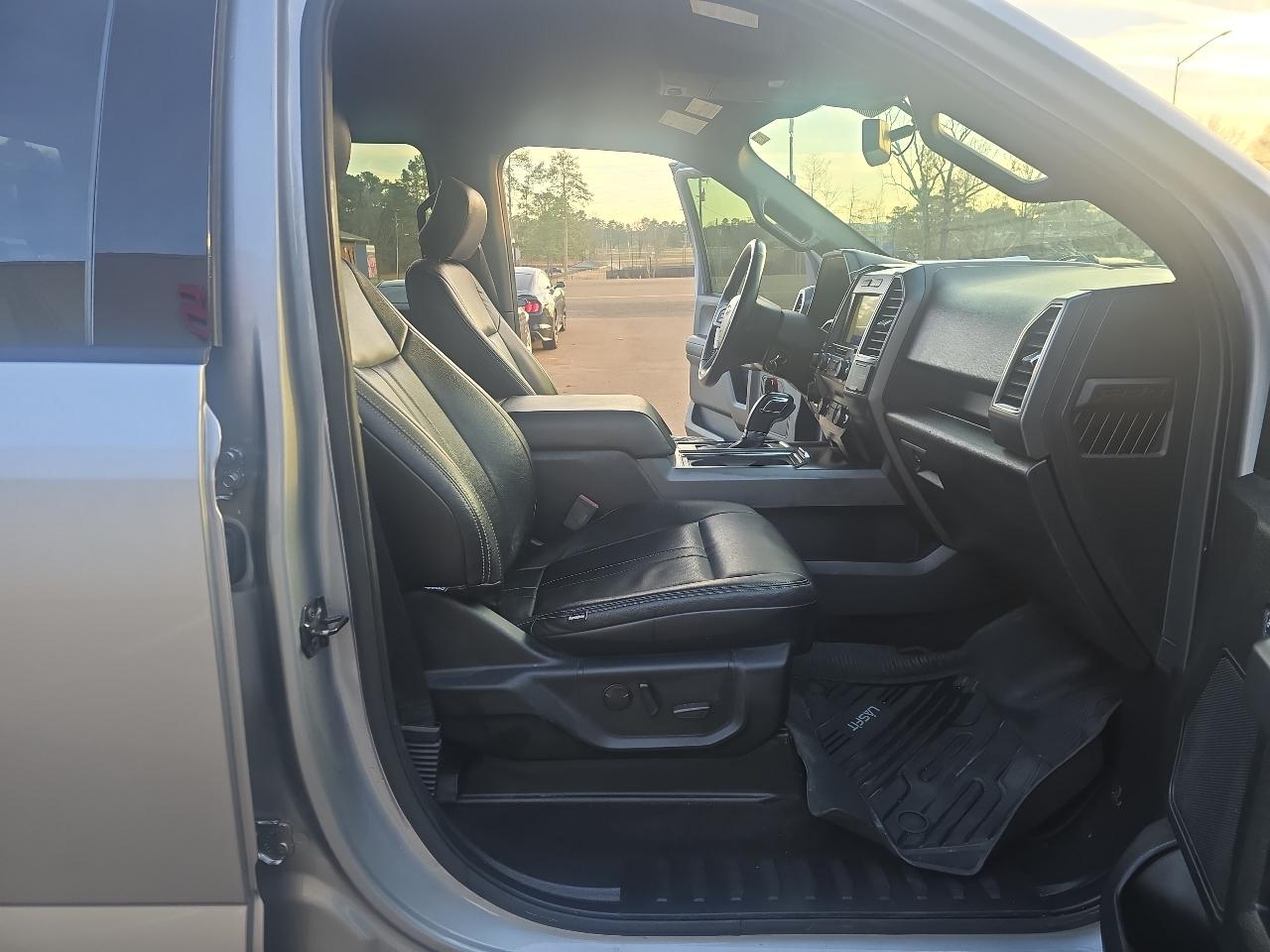 Ford F-150 4WD SuperCrew 145" XLT 2020