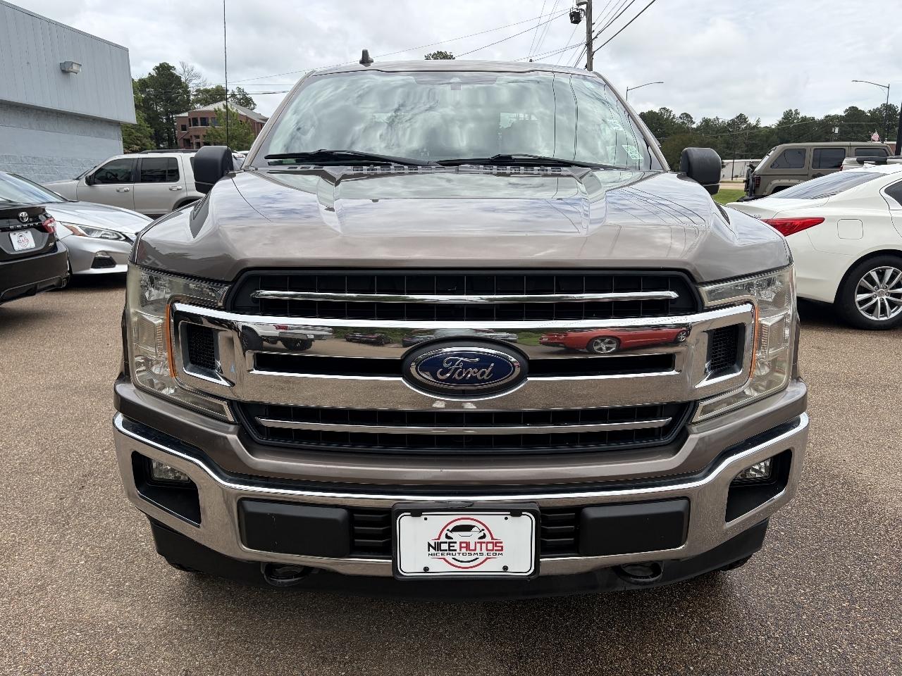 Ford F-150 4WD SuperCrew 145" XLT 2019