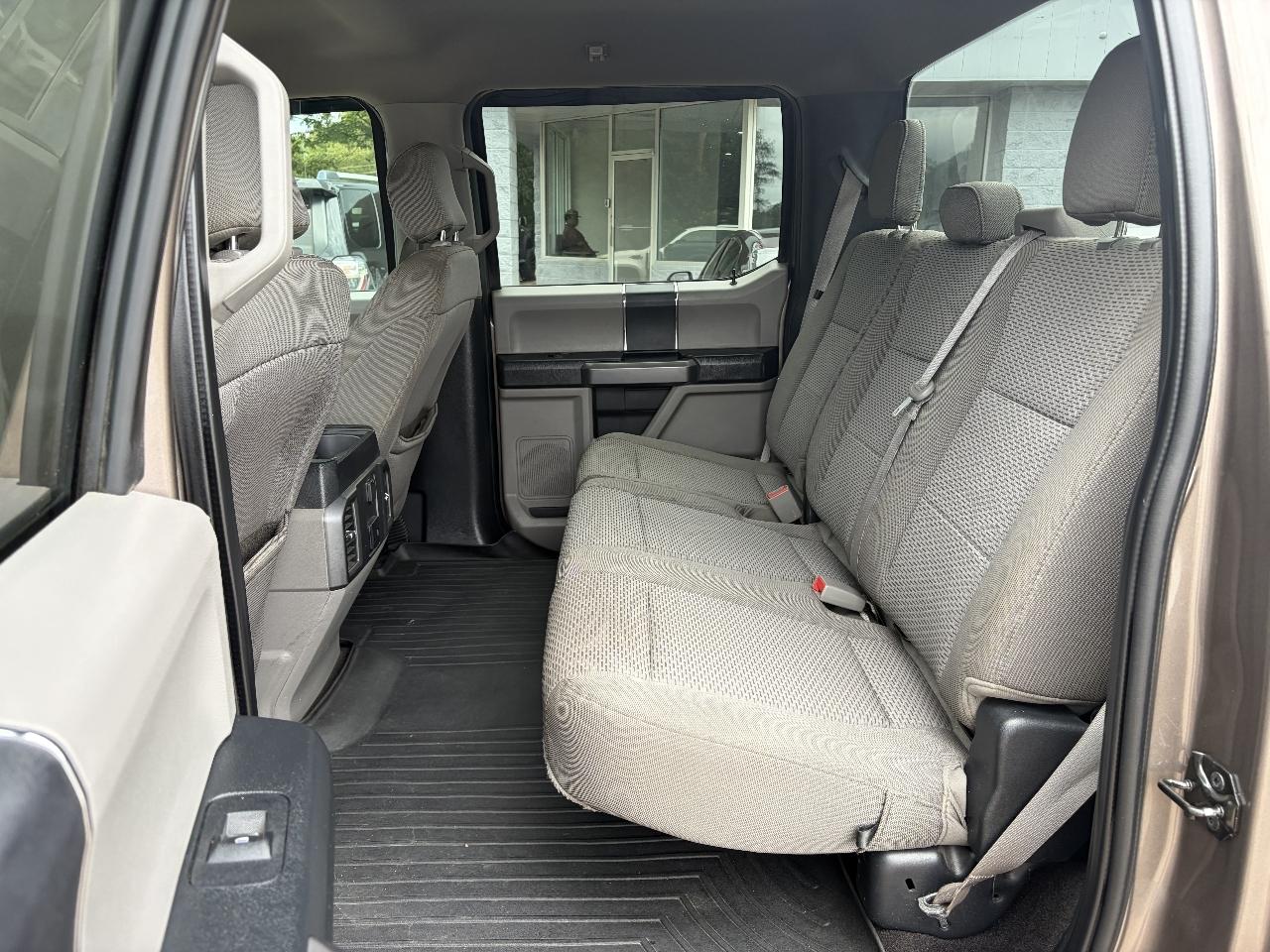 Ford F-150 4WD SuperCrew 145" XLT 2019