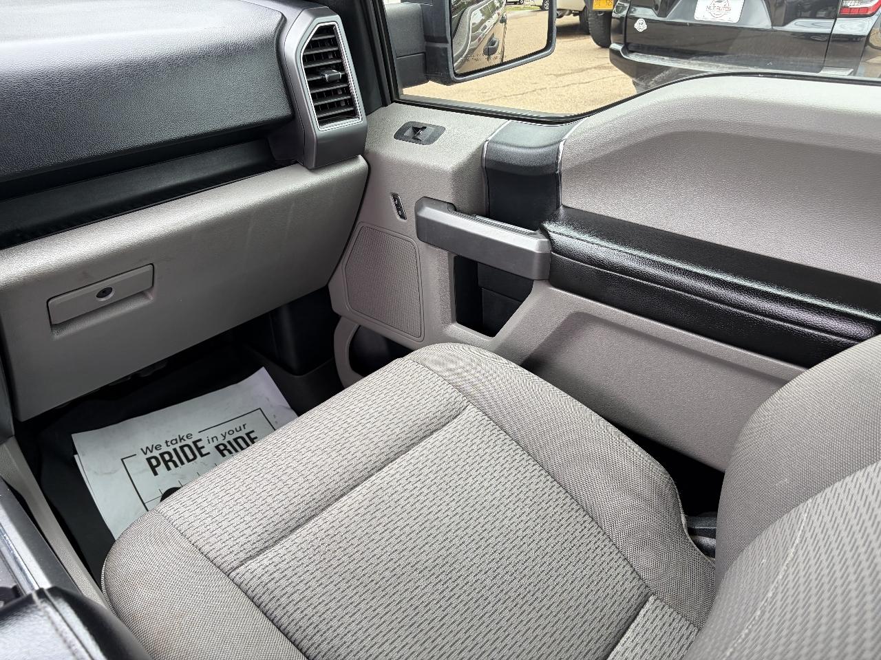 Ford F-150 4WD SuperCrew 145" XLT 2019