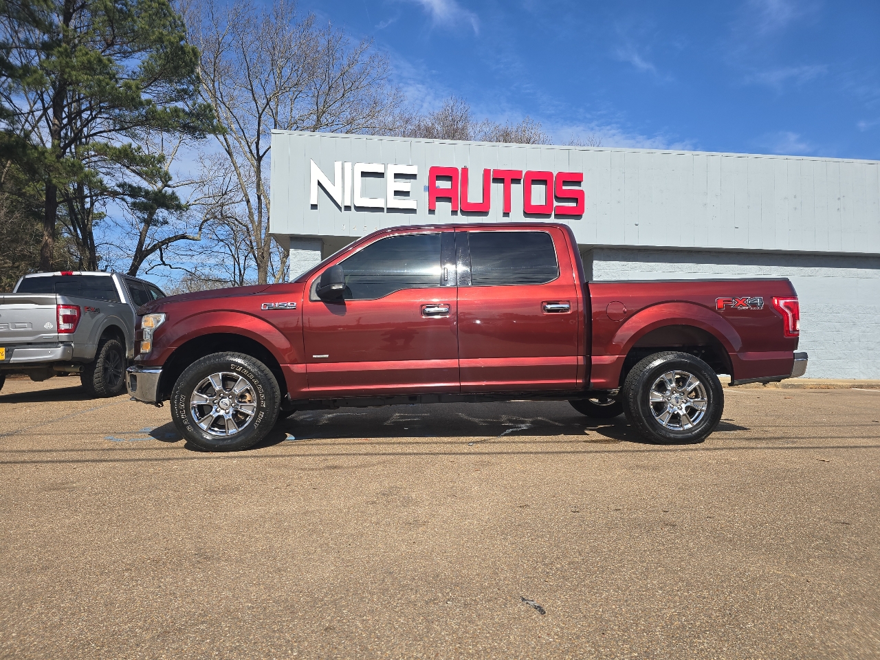 Ford F-150 4WD SuperCrew 145" XLT 2015