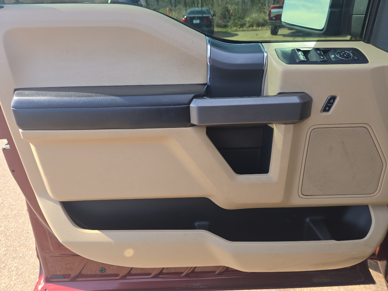 Ford F-150 4WD SuperCrew 145" XLT 2015