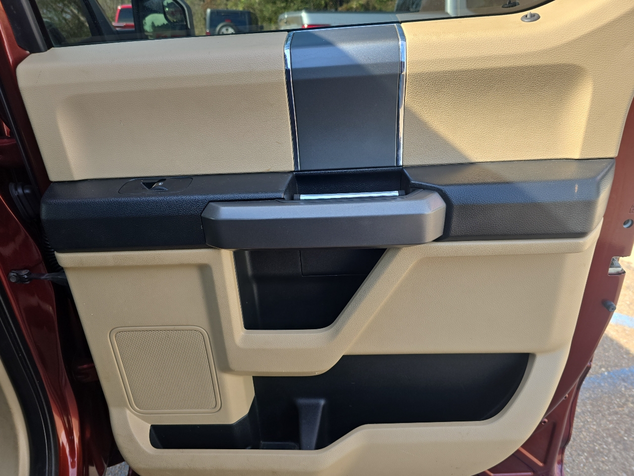 Ford F-150 4WD SuperCrew 145" XLT 2015