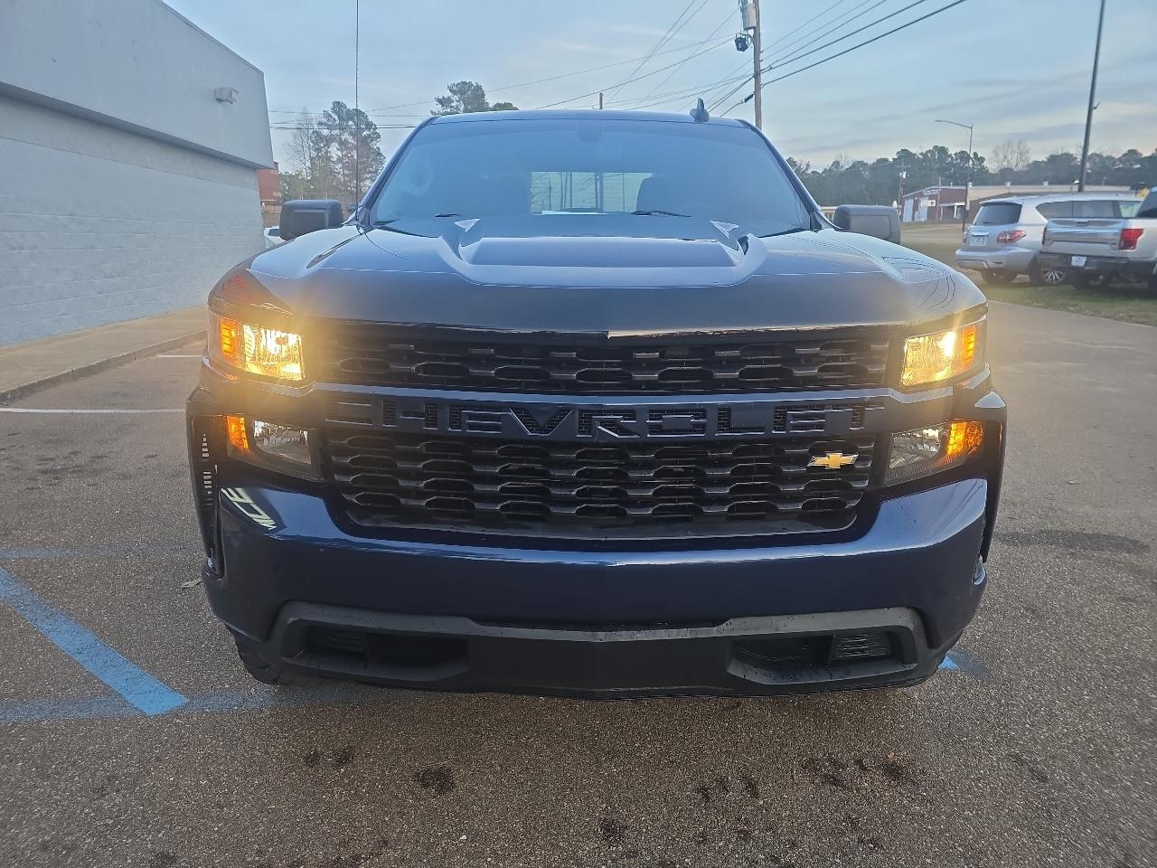 Chevrolet Silverado 1500 Limited Custom Crew Cab Short Box 4WD 2022