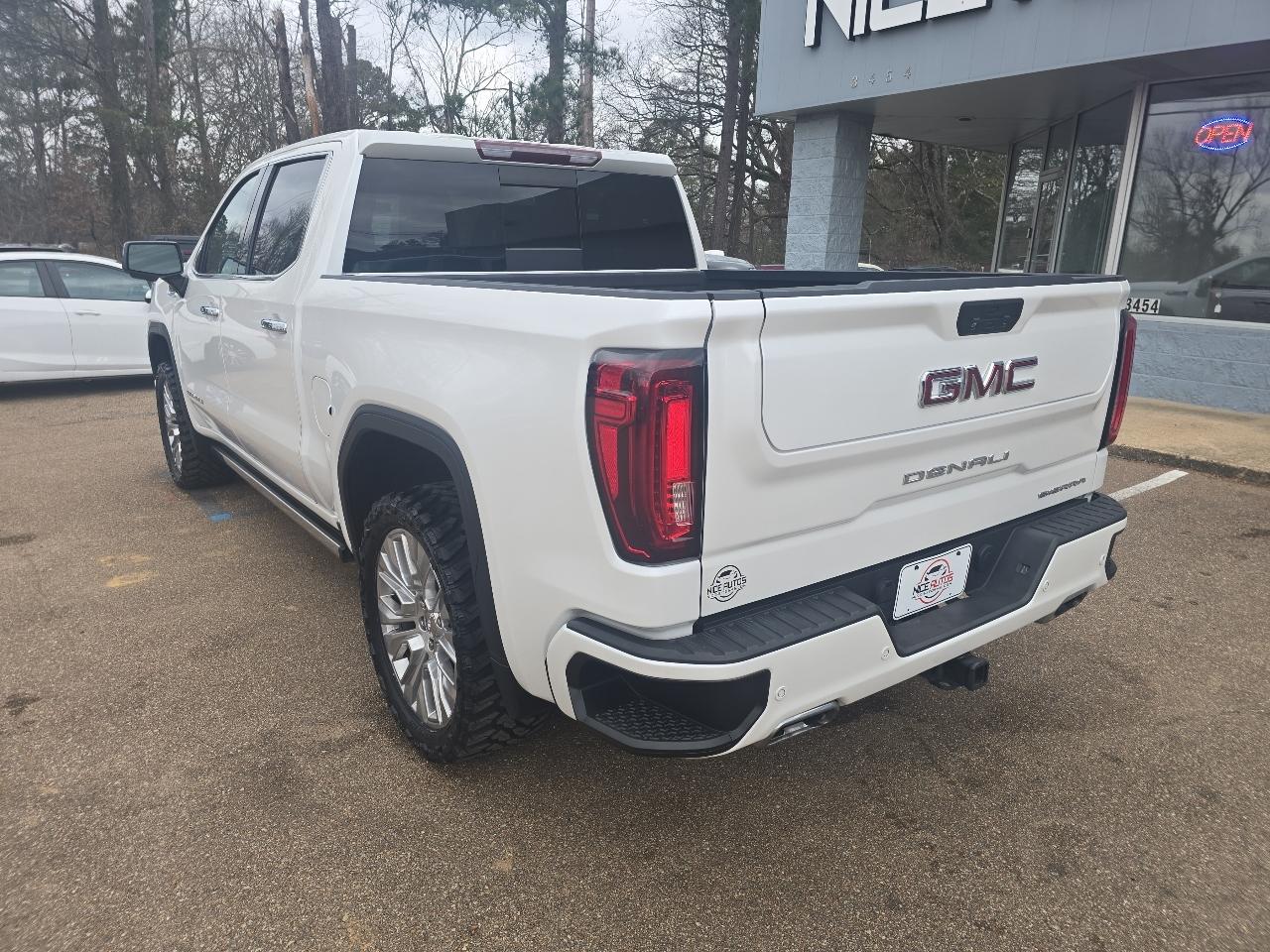 GMC Sierra 1500 SLT Crew Cab Short Bed 4WD 2018