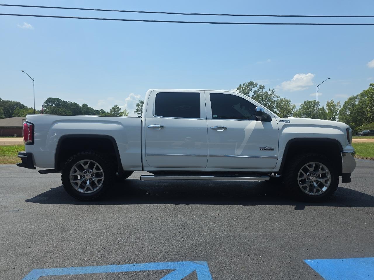 GMC Sierra 1500 SLT Crew Cab Short Bed 4WD 2018